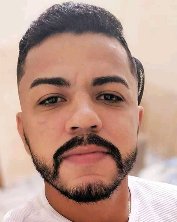 Klisma Juan Moreira Campos