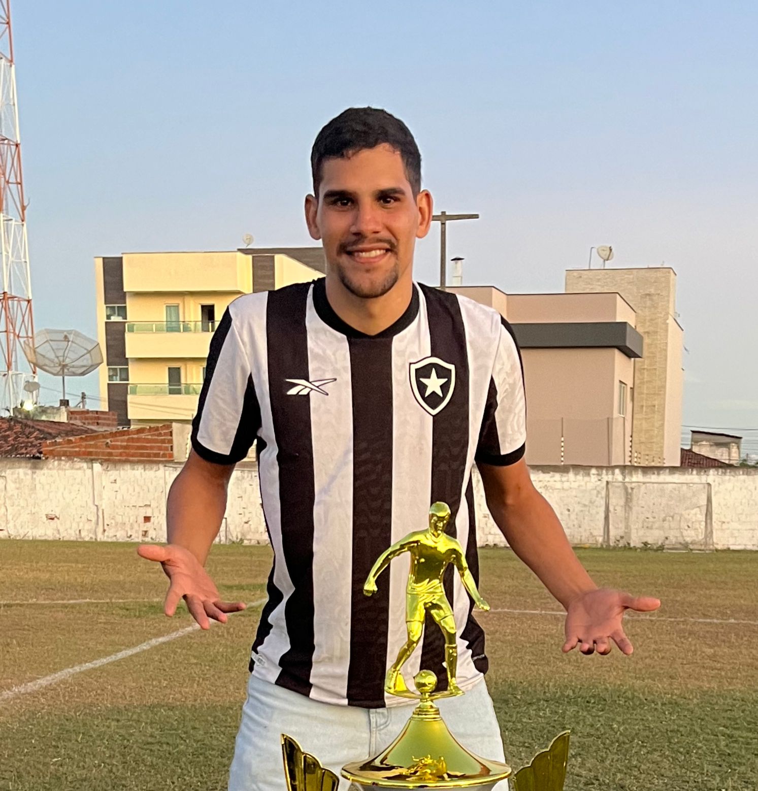 Arthur Laurentino Bezerra 